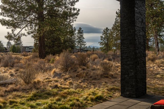 61547 Hosmer Lake Drive, Bend, OR 97702