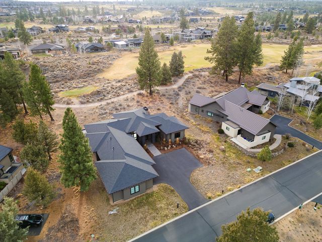 61547 Hosmer Lake Drive, Bend, OR 97702