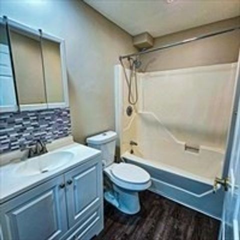 3920 Mystic Valley Pkwy 1002, Medford, MA 02155