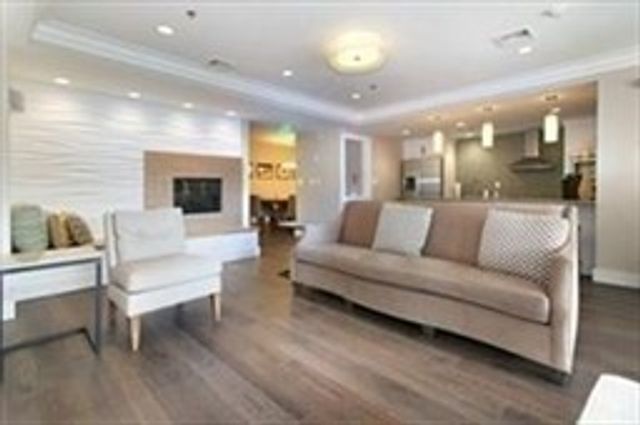 3920 Mystic Valley Pkwy 1002, Medford, MA 02155