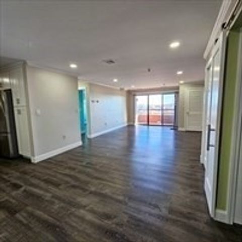 3920 Mystic Valley Pkwy 1002, Medford, MA 02155