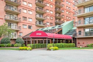 3920 Mystic Valley Pkwy 1002, Medford, MA 02155