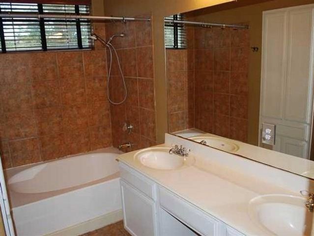 4620 W William Cannon DR 19, Austin, TX 78749