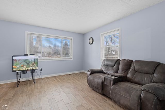 9106 Broken Arrow Road, Indianapolis, IN 46234