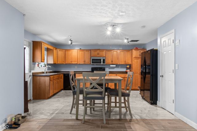 9106 Broken Arrow Road, Indianapolis, IN 46234