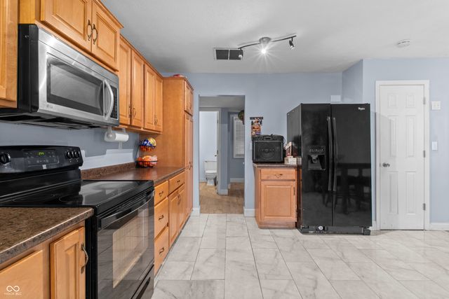 9106 Broken Arrow Road, Indianapolis, IN 46234