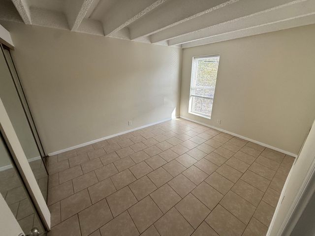 1100 Alvarado Drive SE 204, Albuquerque, NM 87108
