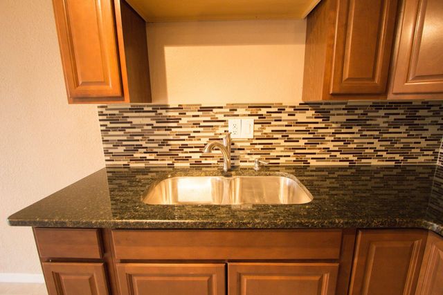 1100 Alvarado Drive SE 204, Albuquerque, NM 87108