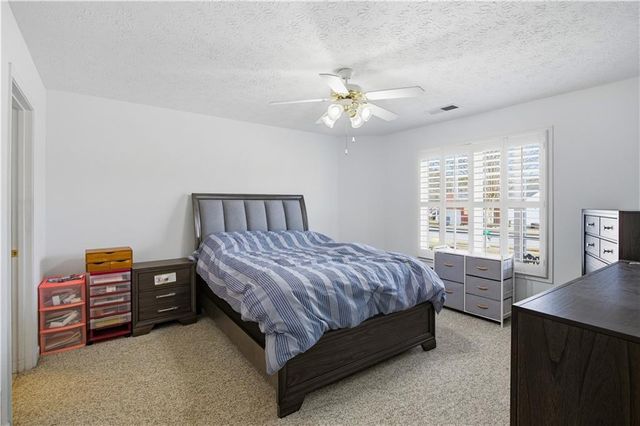 709 Jacoby Drive, Loganville, GA 30052