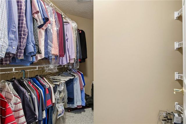 709 Jacoby Drive, Loganville, GA 30052