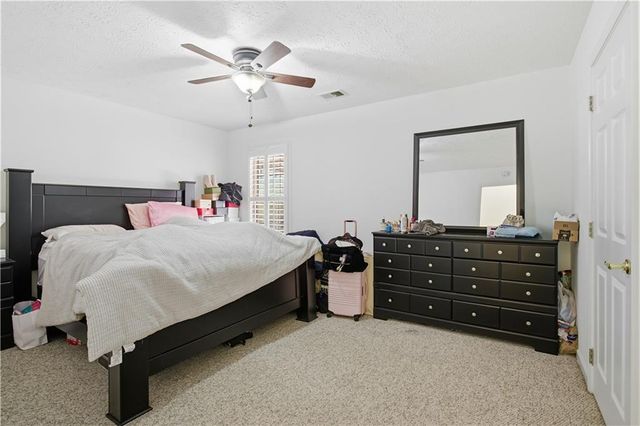 709 Jacoby Drive, Loganville, GA 30052