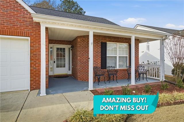 709 Jacoby Drive, Loganville, GA 30052