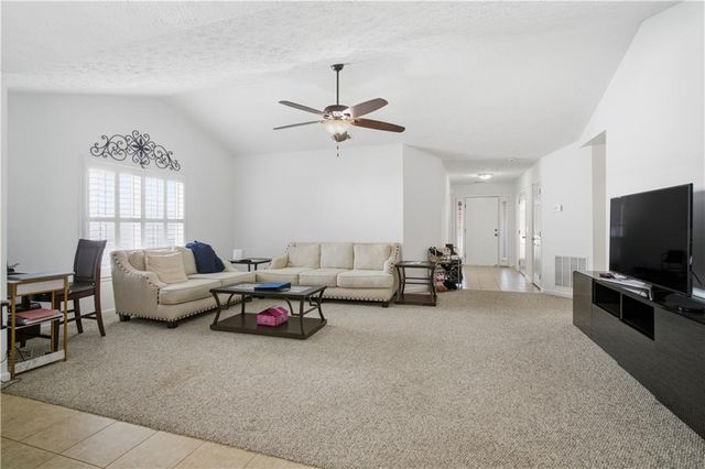 709 Jacoby Drive, Loganville, GA 30052