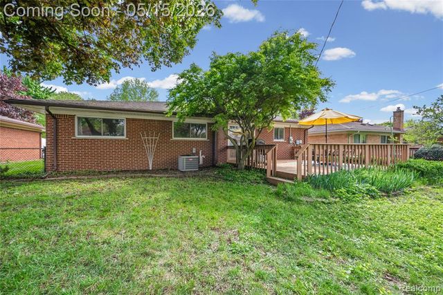 15145 Susanna Street, Livonia, MI 48154
