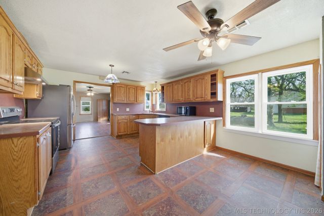 6847 W 390 Road, Adair, OK 74330