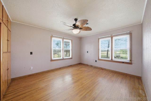 6847 W 390 Road, Adair, OK 74330