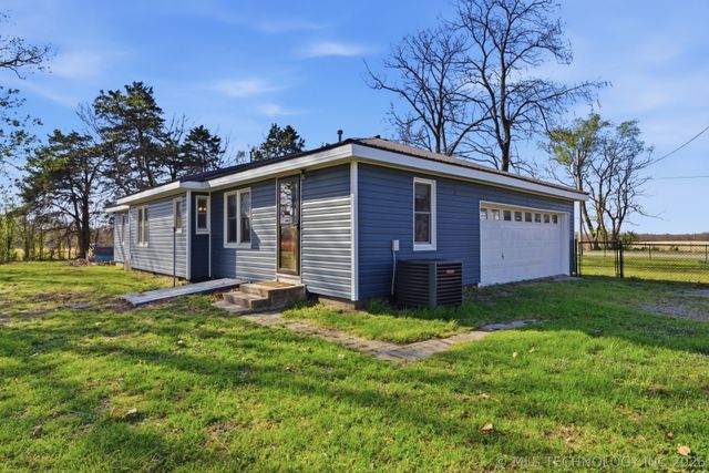 6847 W 390 Road, Adair, OK 74330