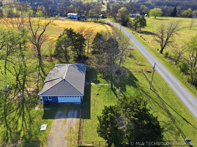 6847 W 390 Road, Adair, OK 74330