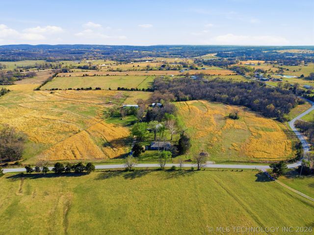 6847 W 390 Road, Adair, OK 74330