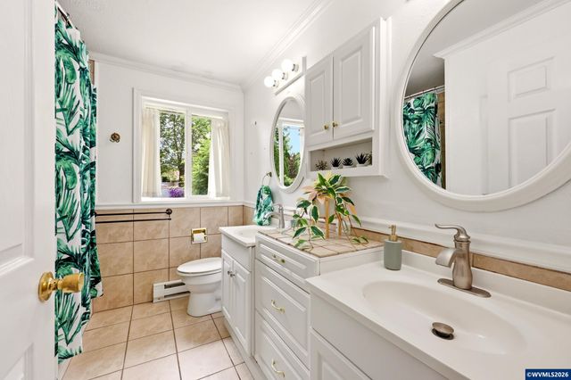 528 NW 22nd St, Mcminnville, OR 97128