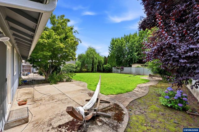 528 NW 22nd St, Mcminnville, OR 97128
