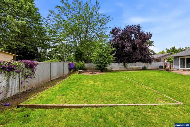528 NW 22nd St, Mcminnville, OR 97128