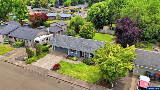 528 NW 22nd St, Mcminnville, OR 97128