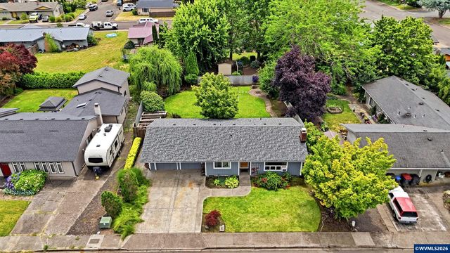 528 NW 22nd St, Mcminnville, OR 97128