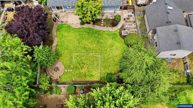 528 NW 22nd St, Mcminnville, OR 97128