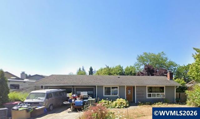 528 NW 22nd St, Mcminnville, OR 97128