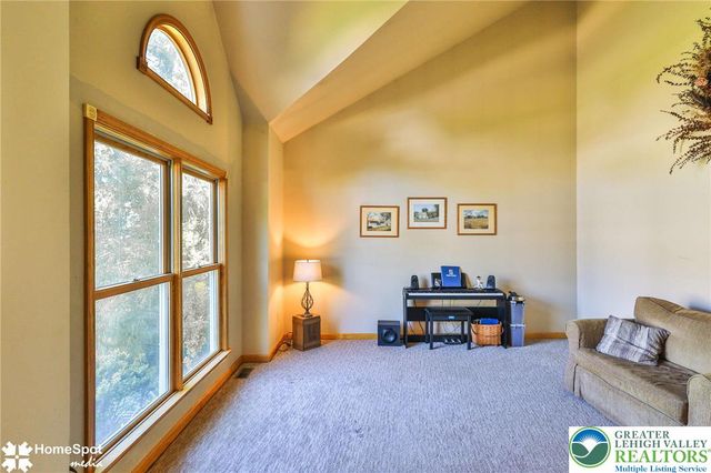 4612 Concord Circle, Bethlehem Twp, PA 18045