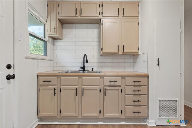 1203 S 5th Street, Temple, TX 76504