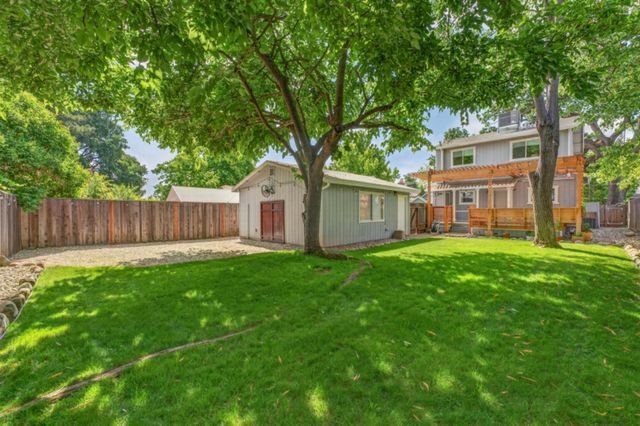 2149 6th Ave, Sacramento, CA 95818