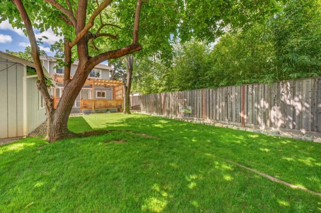 2149 6th Ave, Sacramento, CA 95818