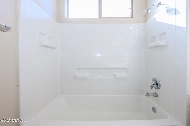 10737 S Miralago Drive, Vail, AZ 85641