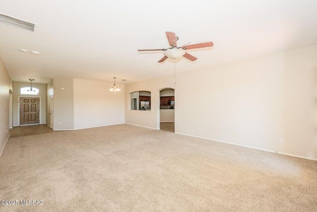 10737 S Miralago Drive, Vail, AZ 85641