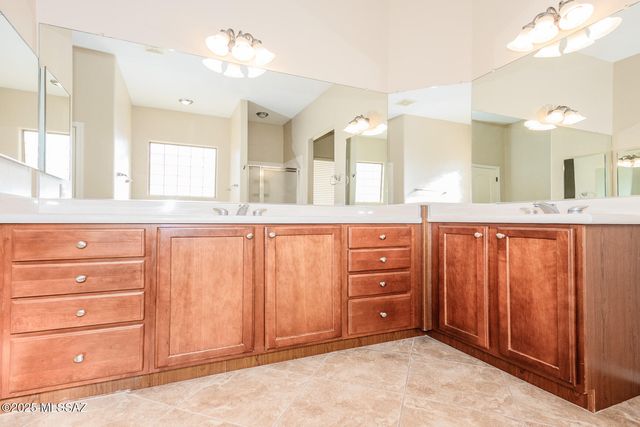 10737 S Miralago Drive, Vail, AZ 85641