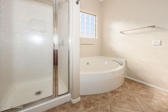 10737 S Miralago Drive, Vail, AZ 85641