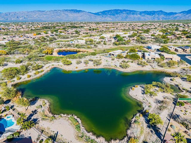 10737 S Miralago Drive, Vail, AZ 85641