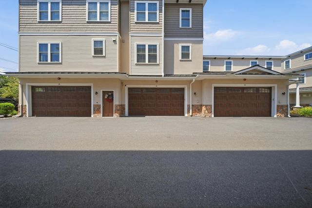 10 Milano Way, Salem, NH 03079
