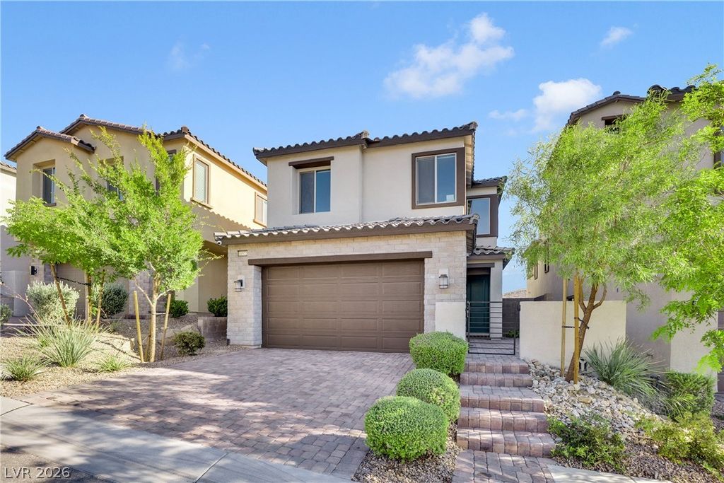 11572 Desert Hollow Avenue, Las Vegas, NV 89138 — photo 2