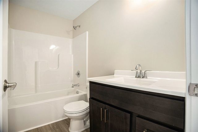 3541 Wickham Drive, Norton Shores, MI 49441