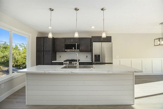 3541 Wickham Drive, Norton Shores, MI 49441