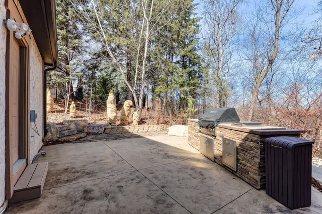 685 Valley View Court, Shoreview, MN 55126