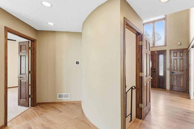 685 Valley View Court, Shoreview, MN 55126