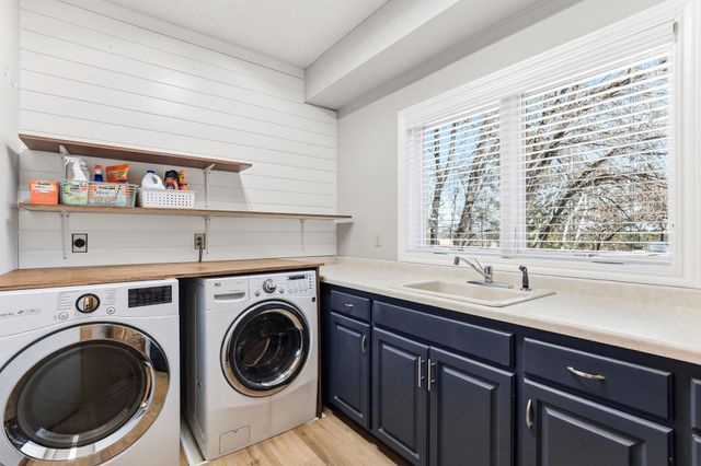 685 Valley View Court, Shoreview, MN 55126