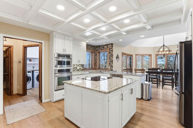 685 Valley View Court, Shoreview, MN 55126