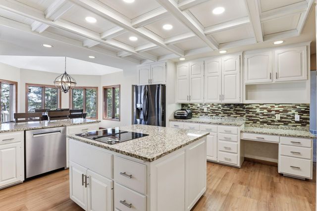 685 Valley View Court, Shoreview, MN 55126