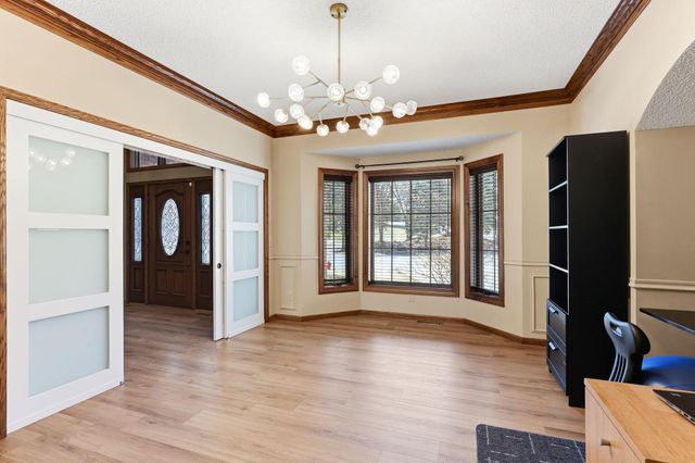 685 Valley View Court, Shoreview, MN 55126