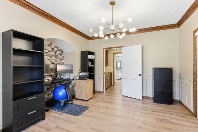 685 Valley View Court, Shoreview, MN 55126